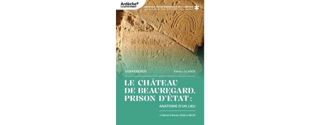 affiche représentant un mur gravé beige sur fond vert avec informations sur la conférence